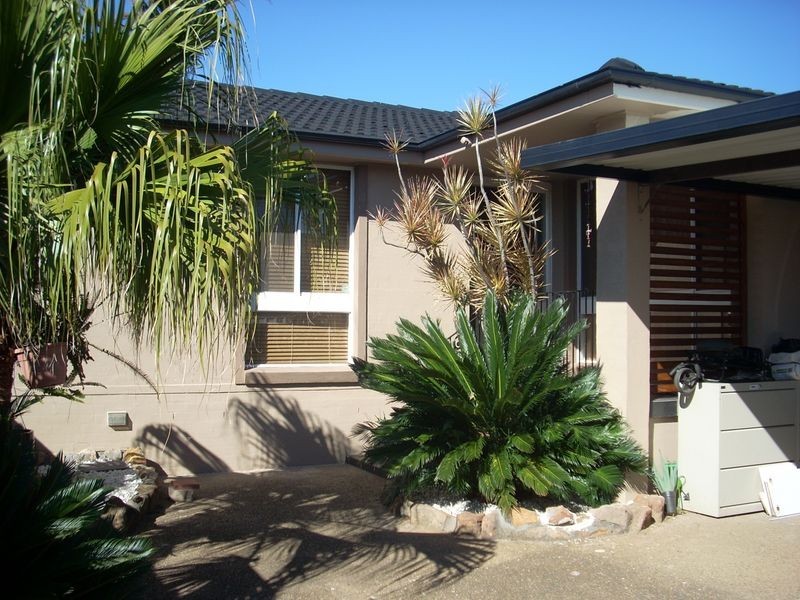 Edensor Park NSW 2176