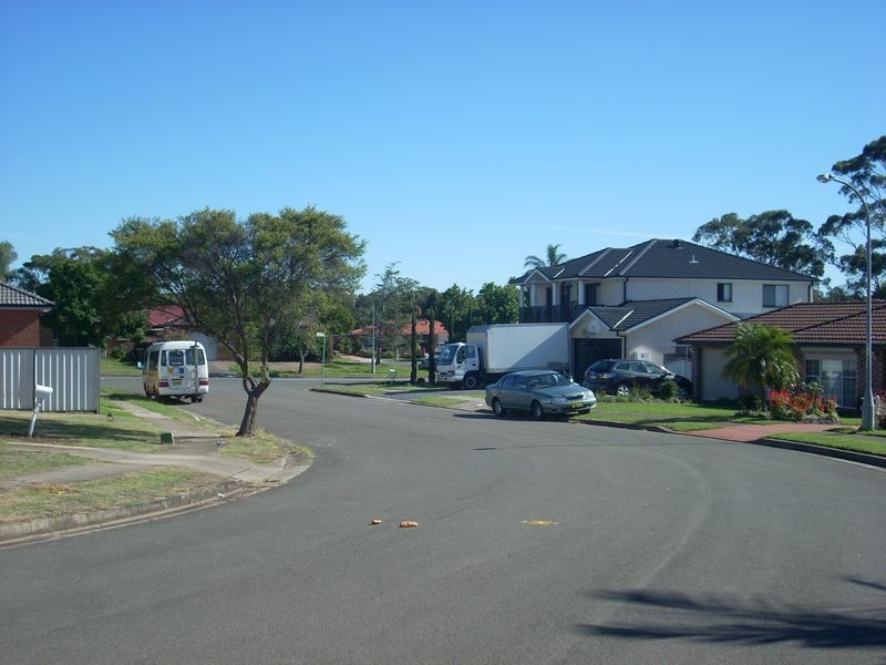 Edensor Park NSW 2176