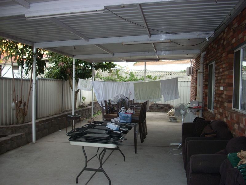 10 Whistler Street, Green Valley NSW 2168