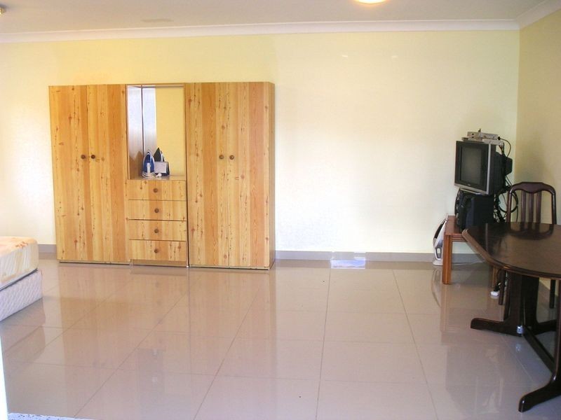 12 Swager Place, Canley Heights NSW 2166