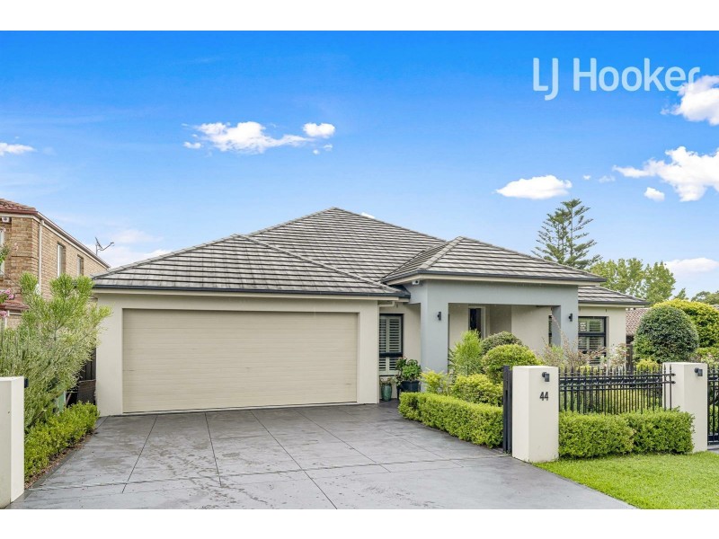 44 Oxford St, Smithfield NSW 2164