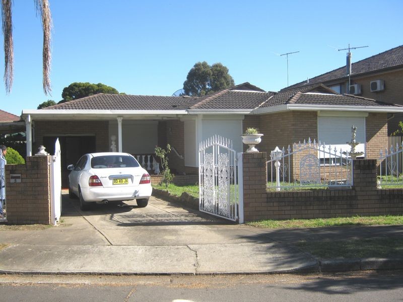 St Johns Park NSW 2176