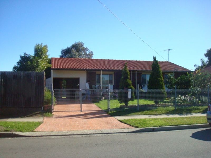 2 Station Street, Warwick Farm NSW 2170