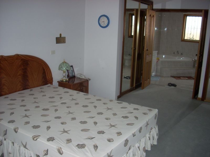 Fairfield West NSW 2165