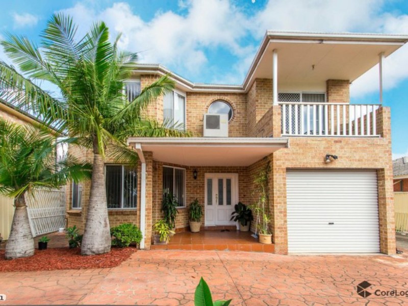 152A Hoxton Park Rd, Lurnea NSW 2170