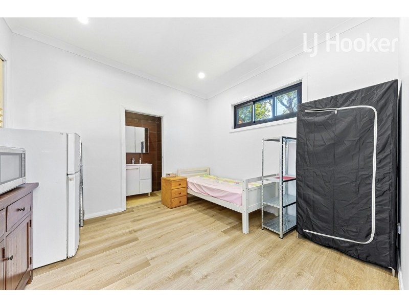 16 Murdock St, Guildford NSW 2161