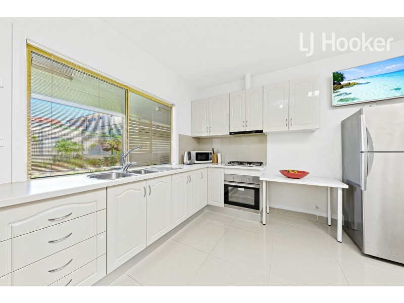 138 Smart St, Fairfield Heights NSW 2165