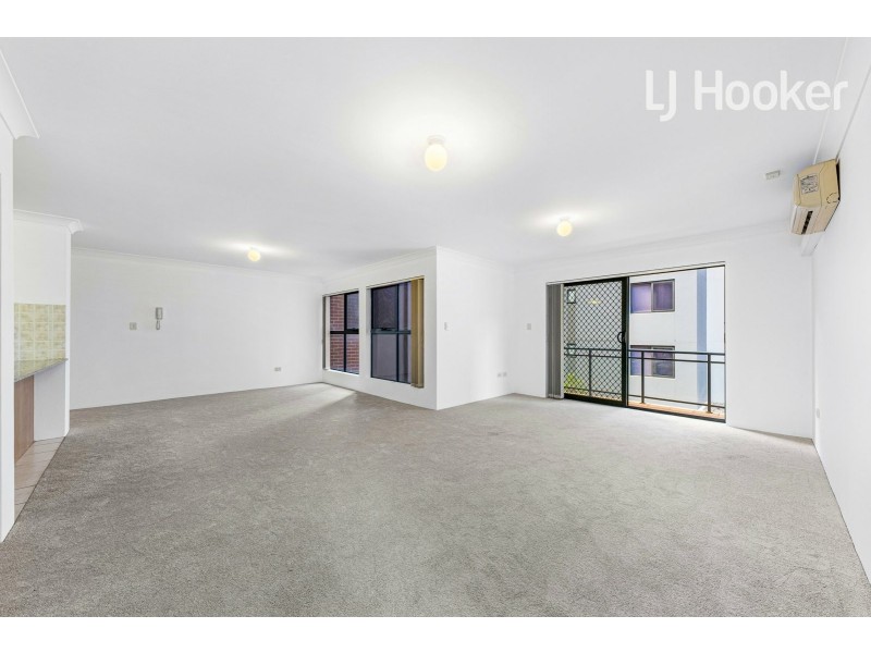 9/8 Bigge St, Warwick Farm NSW 2170