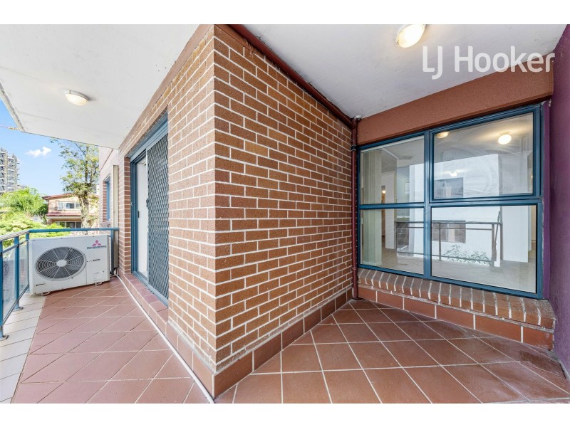 9/8 Bigge St, Warwick Farm NSW 2170