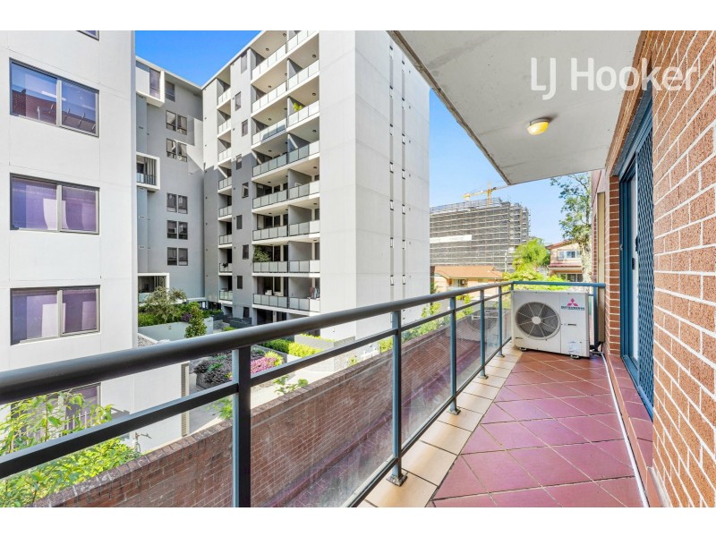 9/8 Bigge St, Warwick Farm NSW 2170