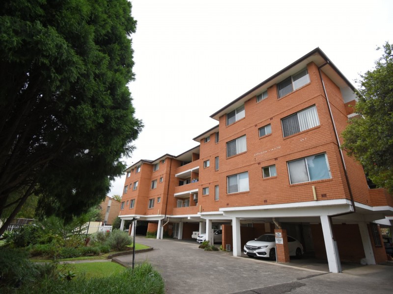 8/10 Clifford Ave, Canley Vale NSW 2166