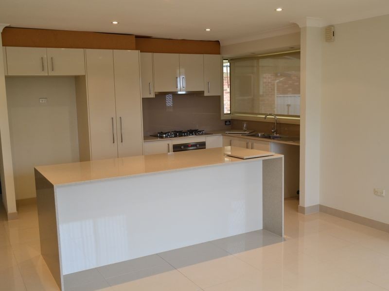 18 Keesing Street, Edensor Park NSW 2176