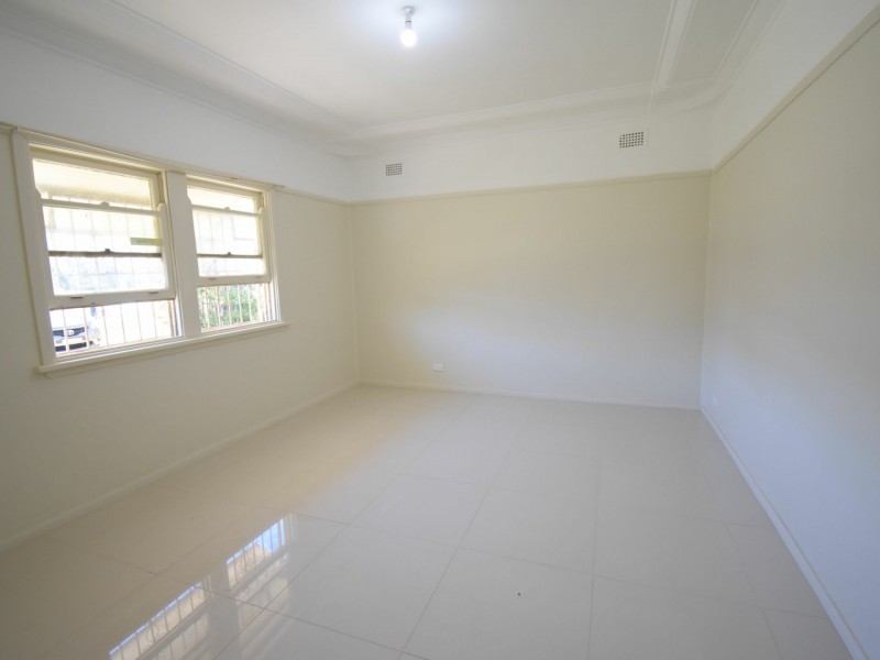 328 Cabramatta Rd, Cabramatta NSW 2166