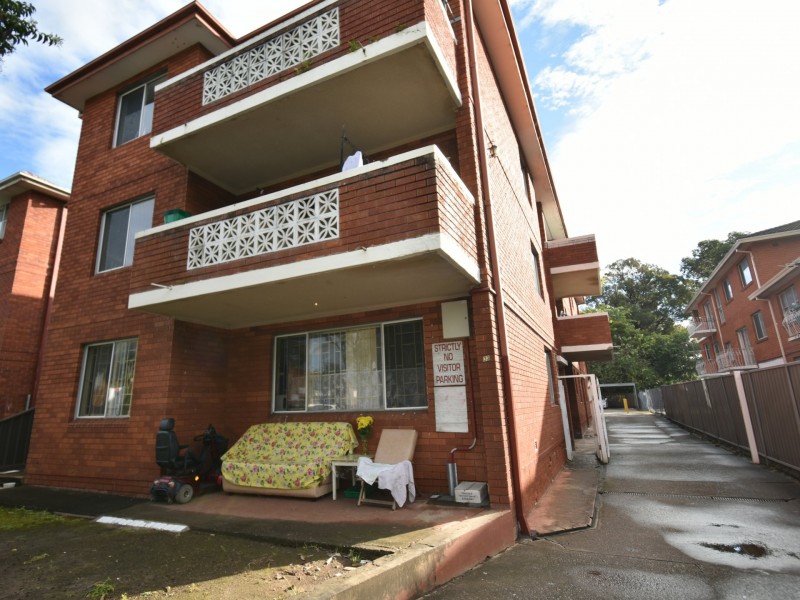8/33 Park Rd, Cabramatta NSW 2166