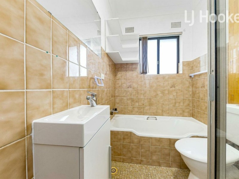 14/21 Mcburney Rd, Cabramatta NSW 2166