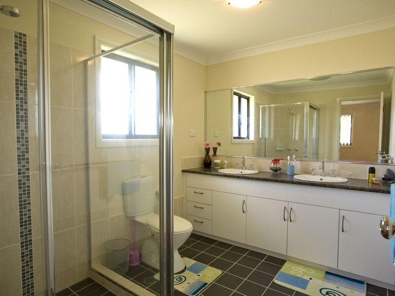 39 Willowbank Crescent, Canley Vale NSW 2166