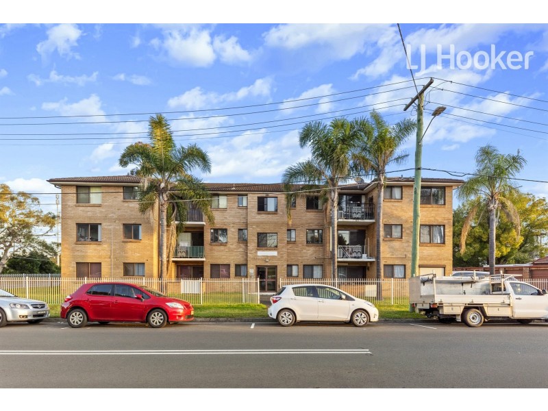 10/2 Pevensey St, Canley Vale NSW 2166