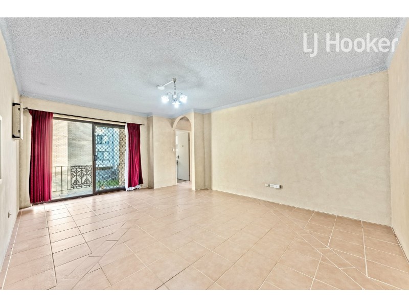 10/2 Pevensey St, Canley Vale NSW 2166