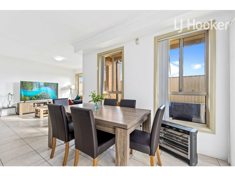3/37 Mayberry Cr, Liverpool NSW 2170