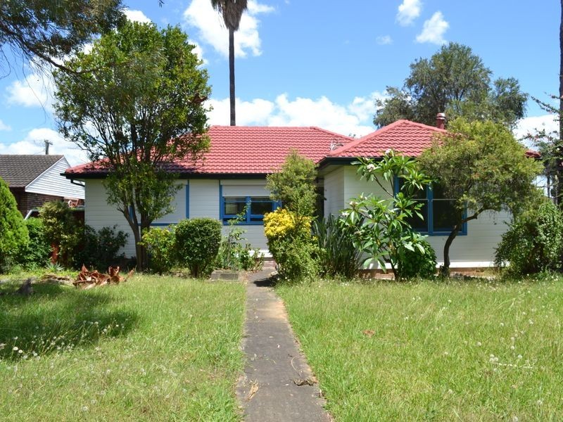 18 Edgeworth Place, Cartwright NSW 2168