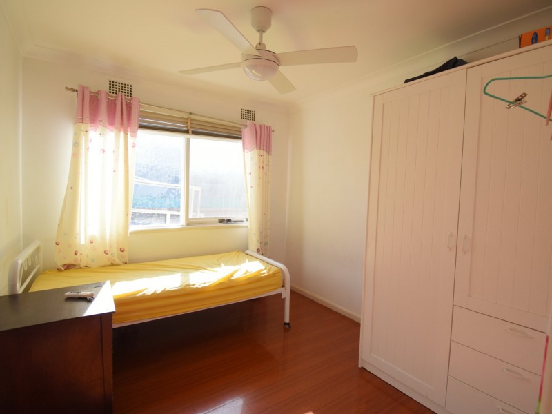 43 Jasmine Cres, Cabramatta NSW 2166