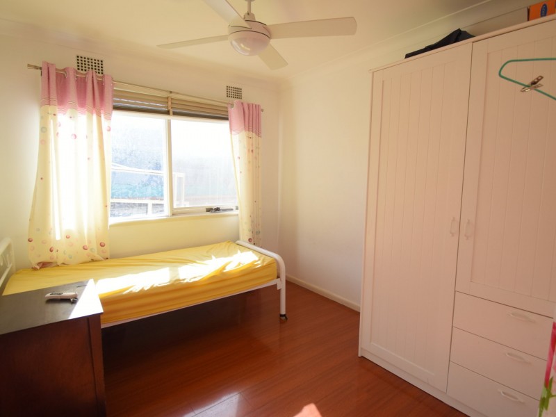 43 Jasmine Cres, Cabramatta NSW 2166