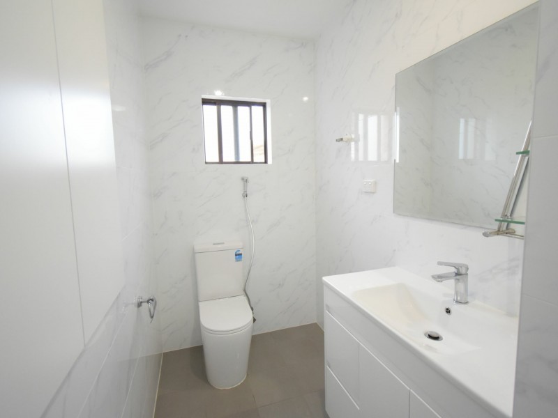 53 Lansdowne Rd, Canley Vale NSW 2166