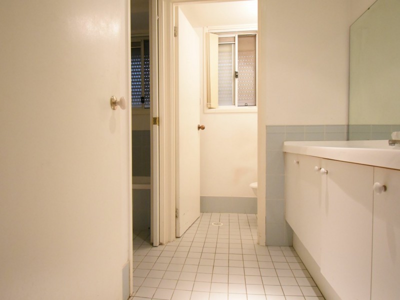 262 Whitford Rd, Green Valley NSW 2168