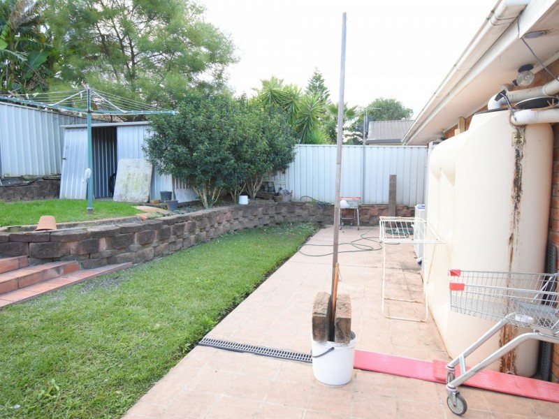 262 Whitford Rd, Green Valley NSW 2168