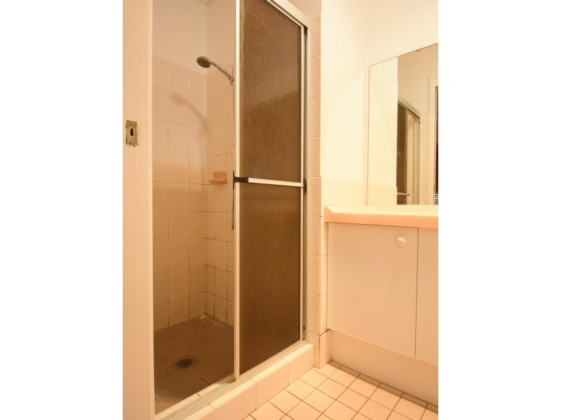 262 Whitford Rd, Green Valley NSW 2168