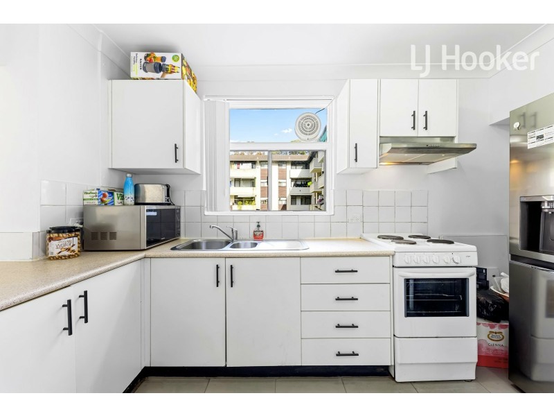 60/81 Memorial Ave, Liverpool NSW 2170