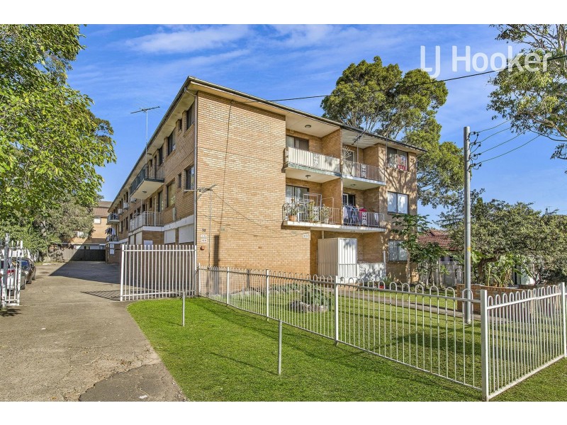 7/100 Broomfield St, Cabramatta NSW 2166