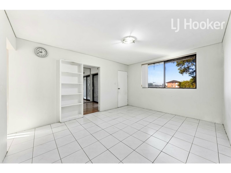 7/100 Broomfield St, Cabramatta NSW 2166
