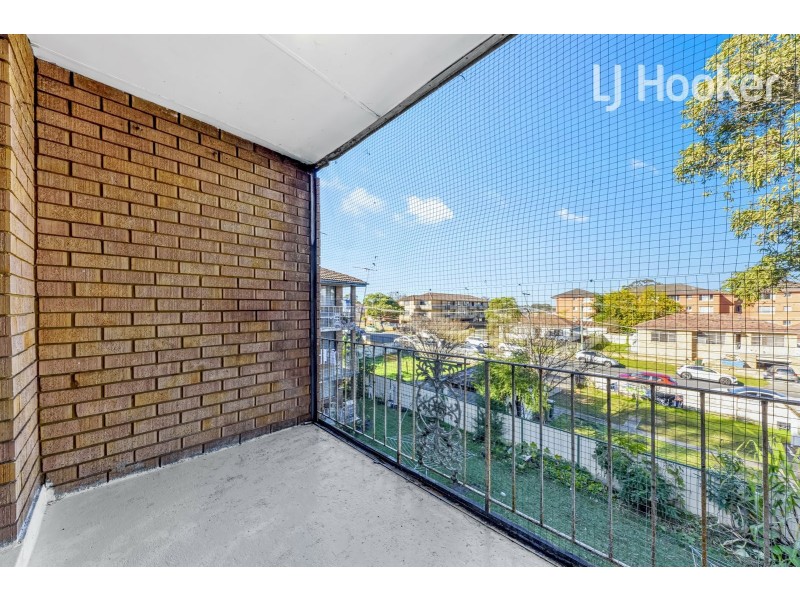 7/100 Broomfield St, Cabramatta NSW 2166