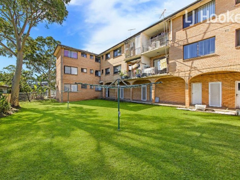 7/100 Broomfield St, Cabramatta NSW 2166