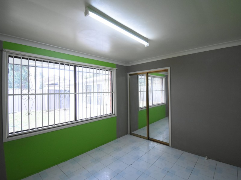 39 Montgomery Road, Bonnyrigg NSW 2177