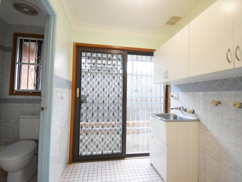 39 Montgomery Road, Bonnyrigg NSW 2177