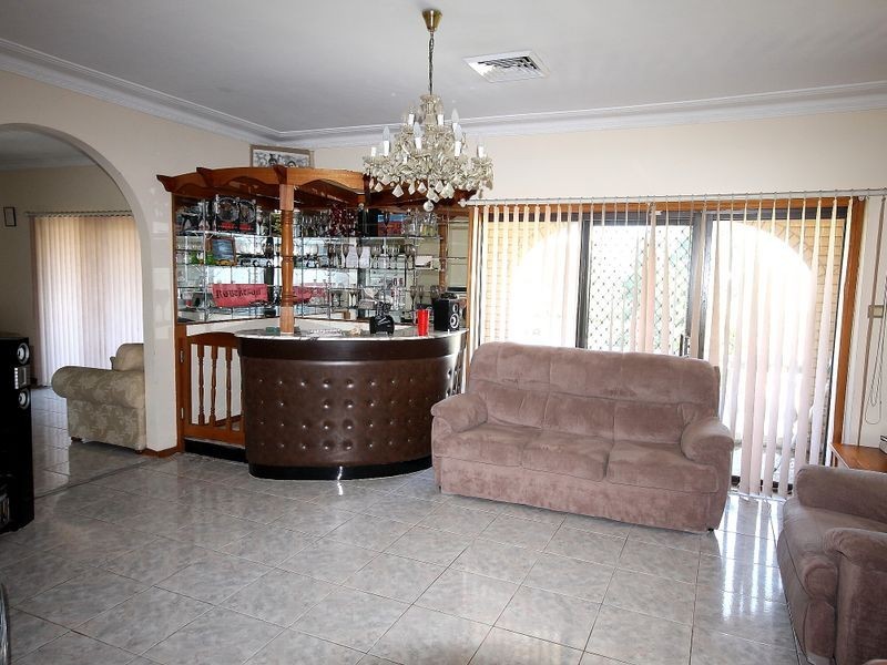 Middleton Grange NSW 2171