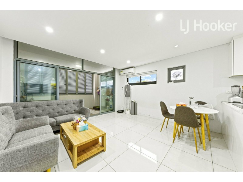 6/87 Hughes St, Cabramatta NSW 2166