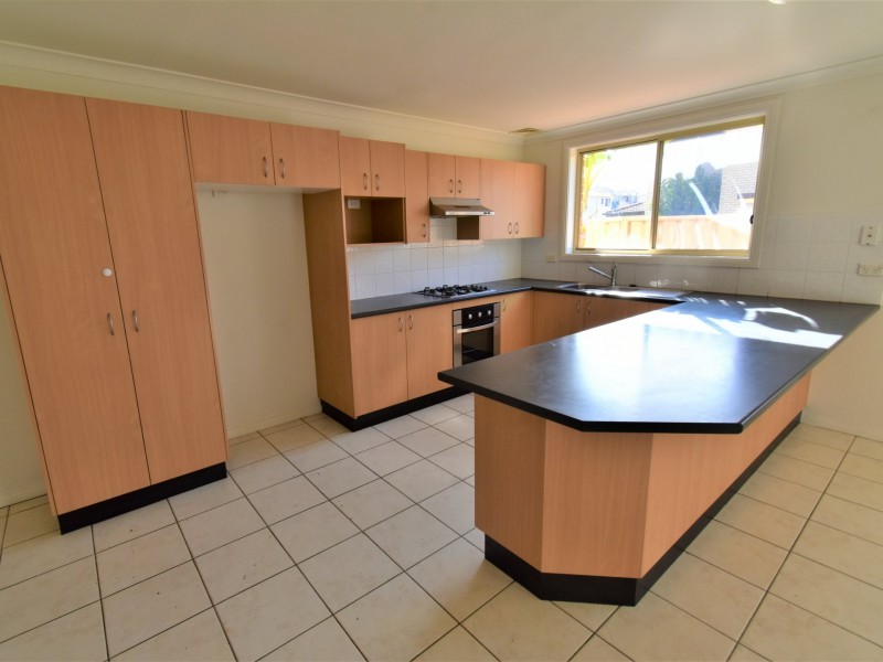 29 Burragale Cres, Prestons NSW 2170