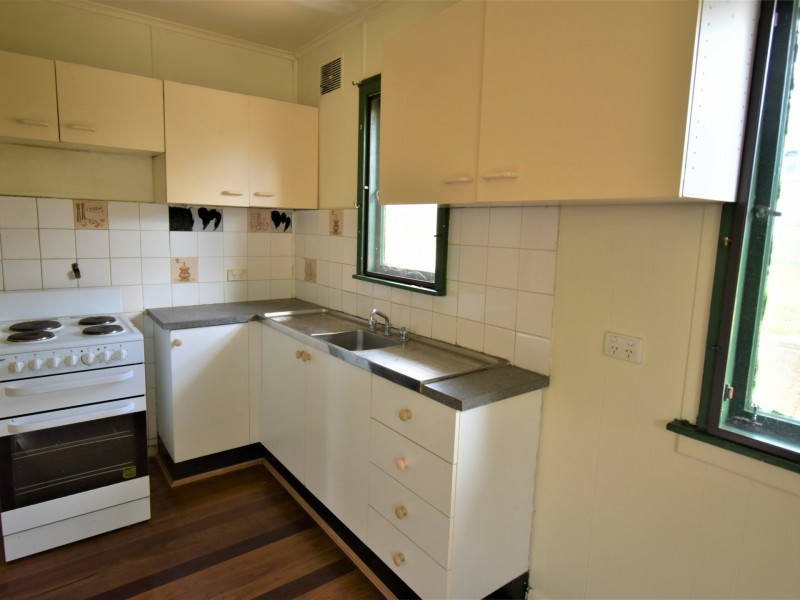 15 Coonong St, Busby NSW 2168