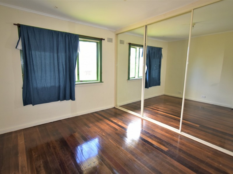 15 Coonong St, Busby NSW 2168