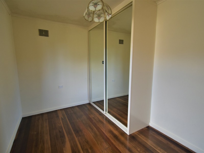 15 Coonong St, Busby NSW 2168