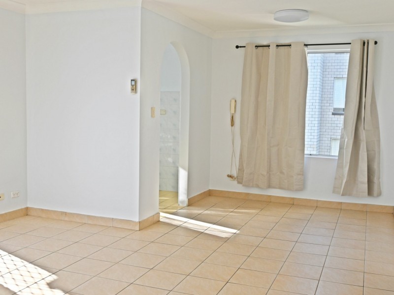 42/118 Longfield St, Cabramatta NSW 2166