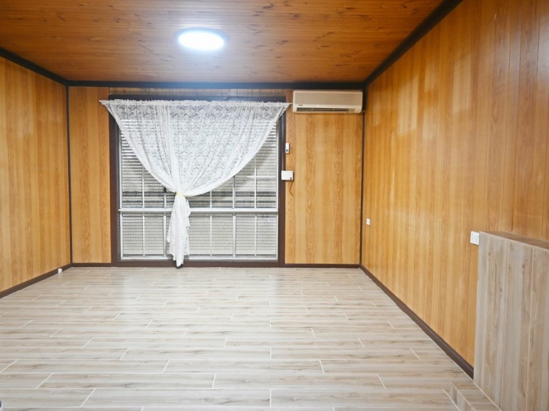10 Sadleir Ave, Sadleir NSW 2168