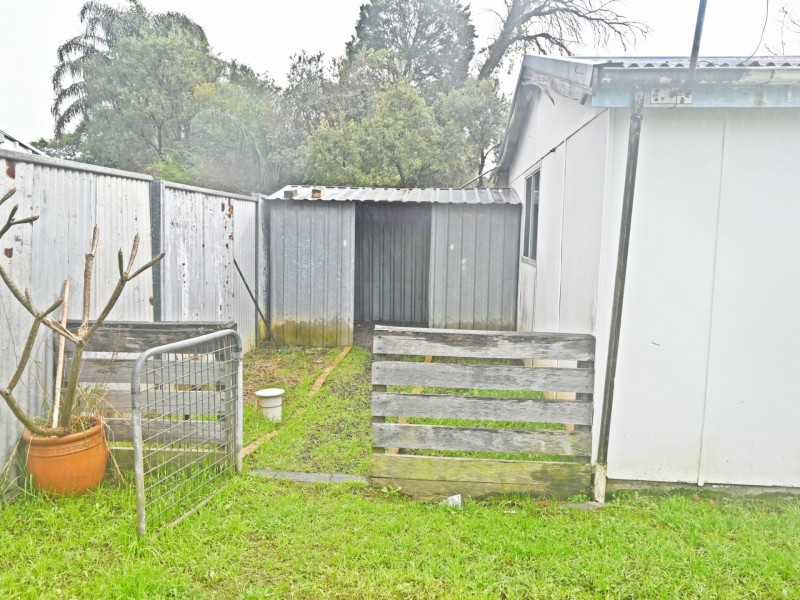 10 Sadleir Ave, Sadleir NSW 2168