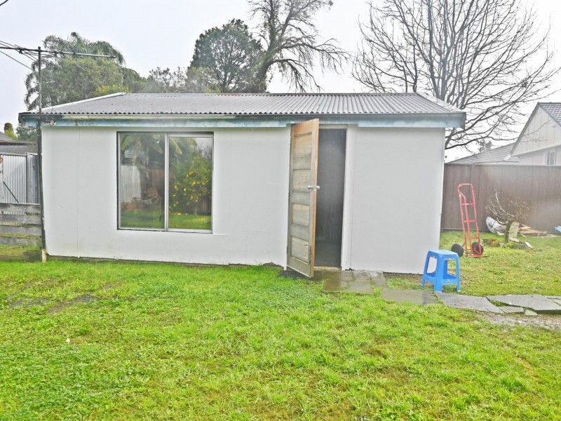 10 Sadleir Ave, Sadleir NSW 2168