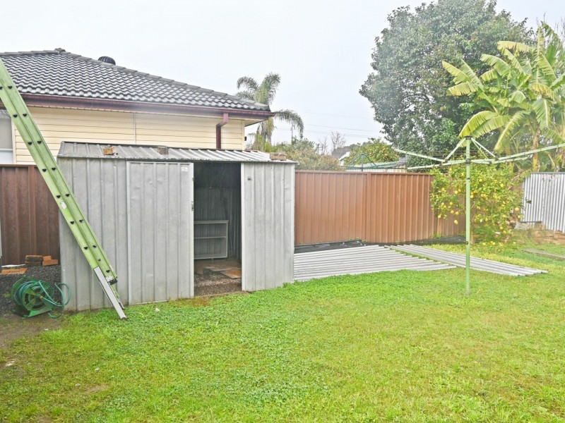 10 Sadleir Ave, Sadleir NSW 2168