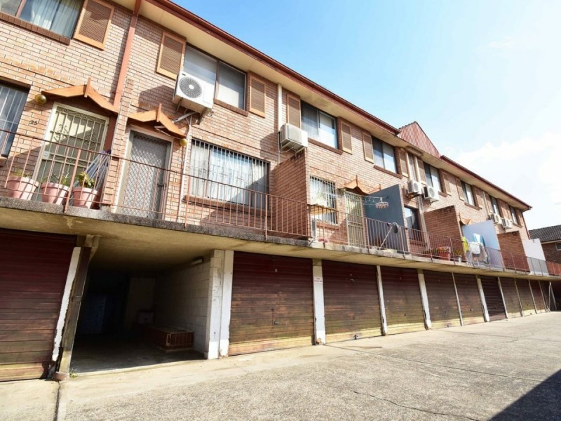 27/96-100 Longfield St, Cabramatta NSW 2166