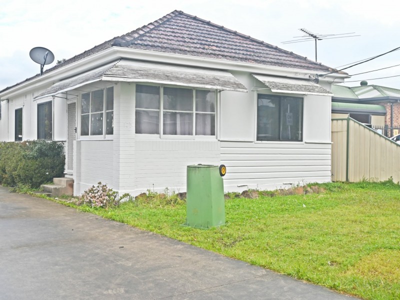 175 Station St, Fairfield Heights NSW 2165